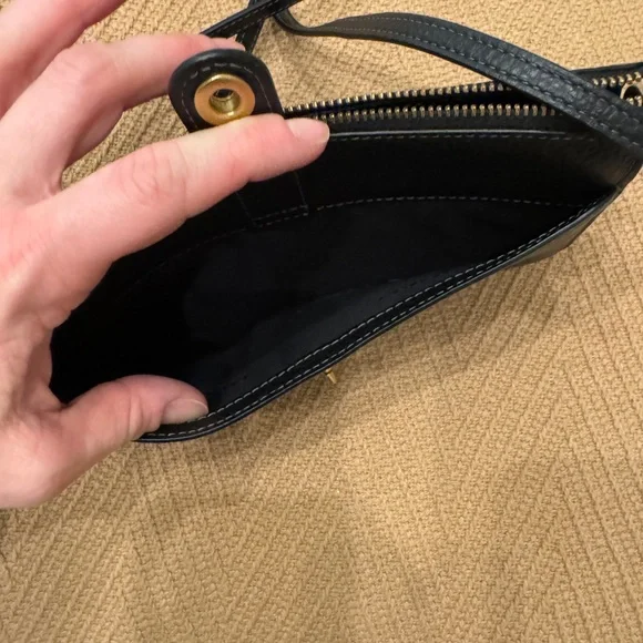 Coach black Pebbled Leather Crossbody Wallet - Classic Women's Bag - Picture 2 of 6